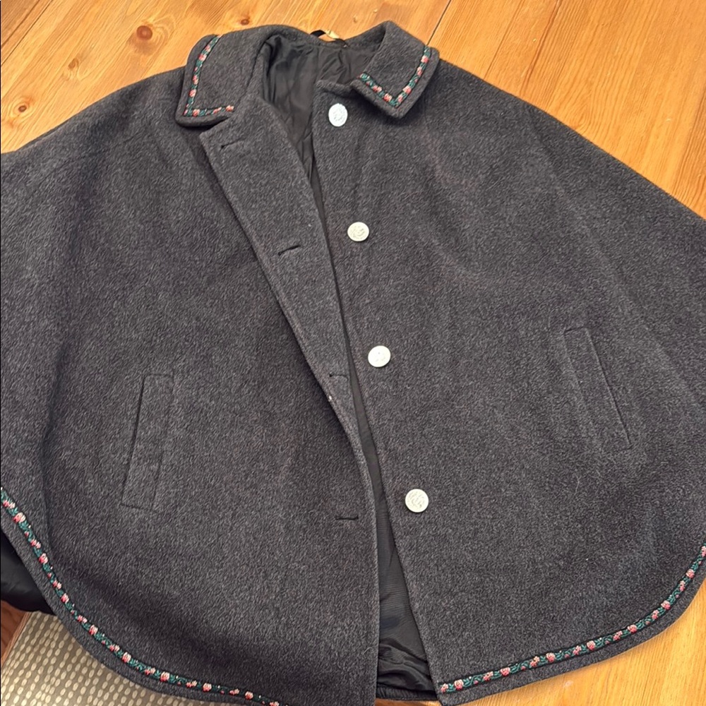 Gray Austrian Wool Cape with Embroidery Vintage